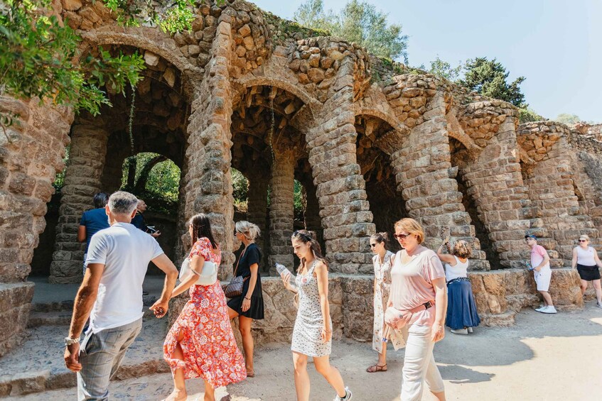 Picture 7 for Activity Barcelona: Park Güell Entry Ticket and Guided Tour