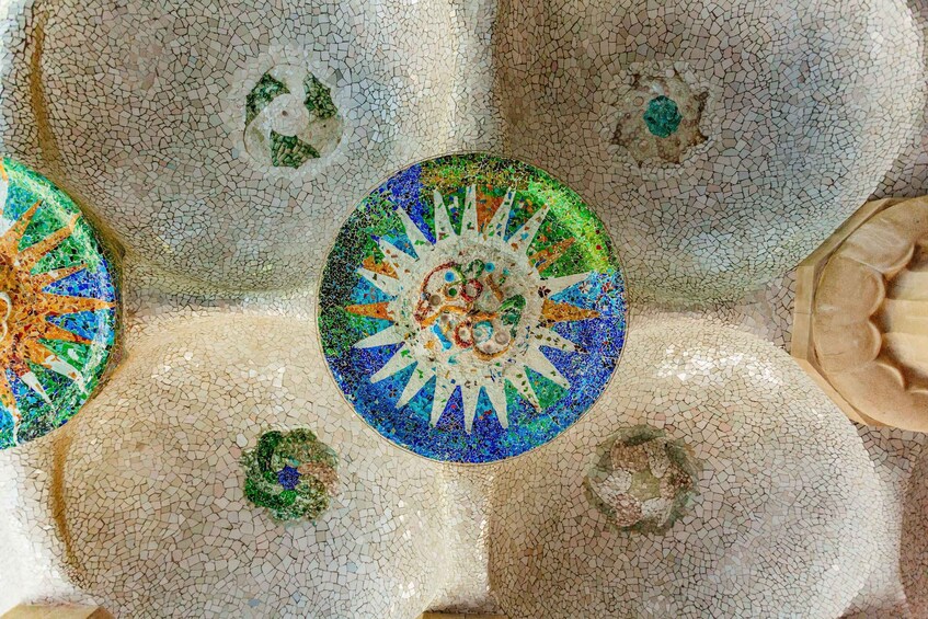 Picture 19 for Activity Barcelona: Park Güell Entry Ticket and Guided Tour