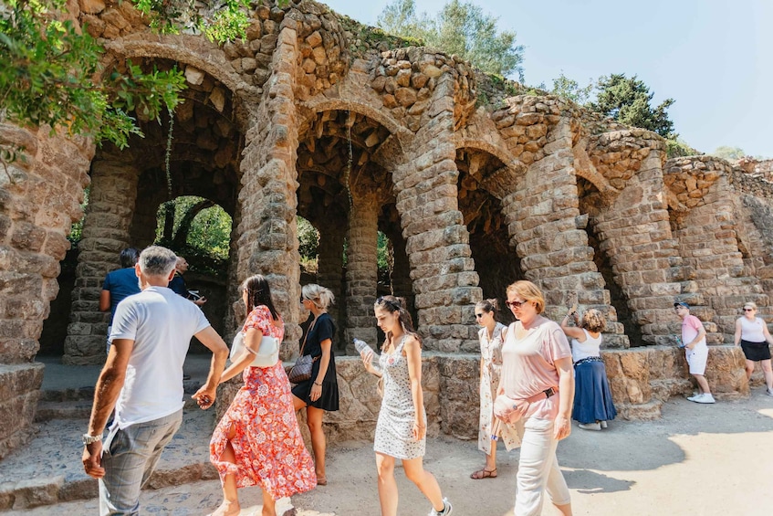 Picture 7 for Activity Barcelona: Park Güell Skip-the-Line Ticket and Guided Tour