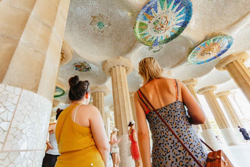 Picture 21 for Activity Park Güell: Exclusive Guided Tour With Priority Access