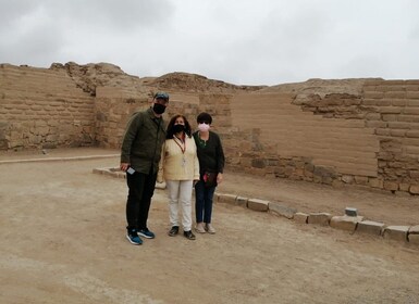 Vanuit Lima: Archeologische tour door Pachacamac en lunchshow