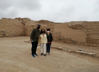 Depuis Lima : Visite archéologique de Pachacamac et déjeuner spectacle