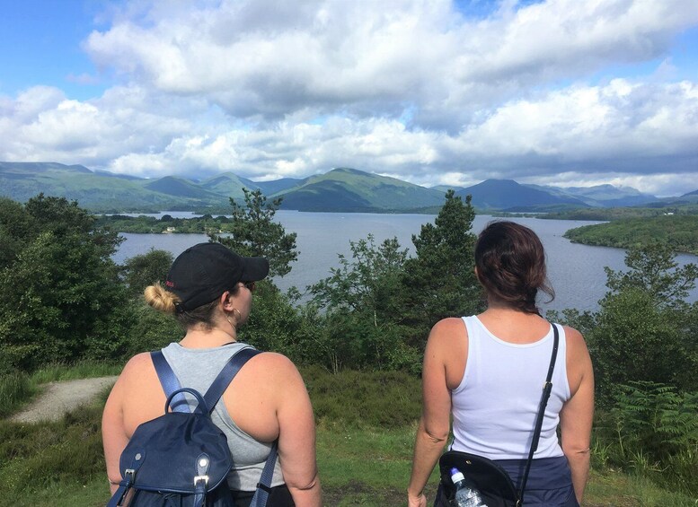 Picture 3 for Activity Glasgow: Stirling Castle, Loch Lomond Walk, and Whisky Tour