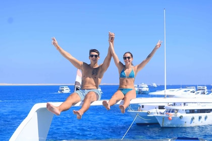 Sharm El-Sheikh: Ras Mohamed & White Island Snorkelling Trip