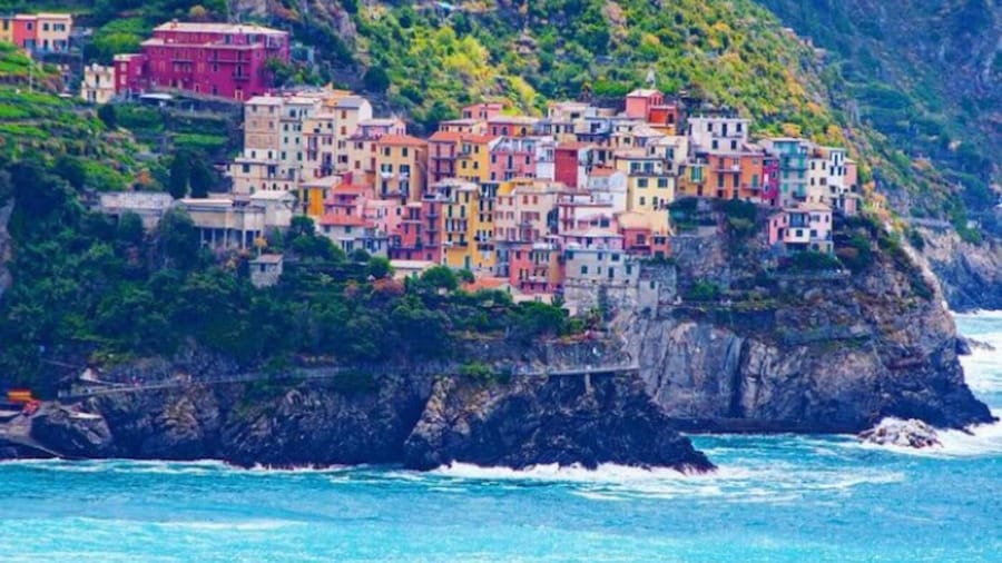 La Spezia: Cinque Terre Rainbow Village Coastal Road Tour