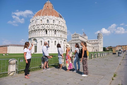 Pisa: Stadsrundtur med snacks och drycker