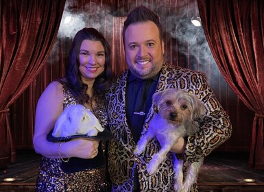 Pigeon Forge: Steven Bests Unbelievable Magic Show