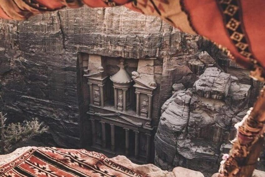 Petra & Wadi Rum Full-Day Private Guided Tour from Amman
