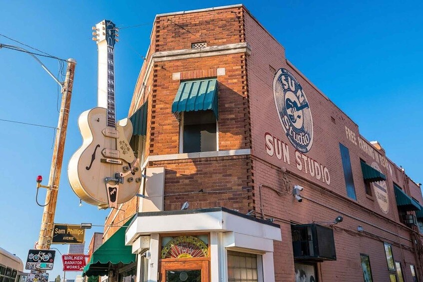 Picture 1 for Activity Memphis: City Tour with Optional Sun Studios & Riverboat