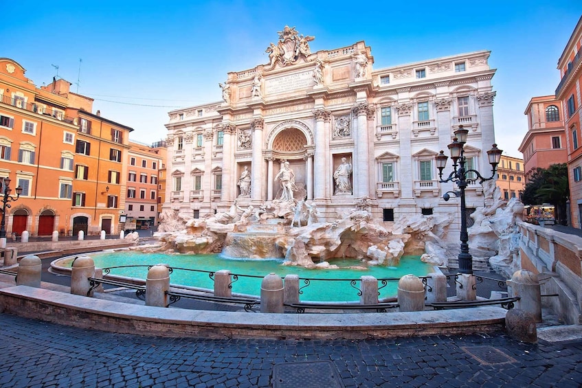 Rome: Squares and Fountains Guided Walking Tour