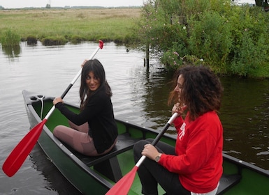 Amsterdam: 2 uur durende kanotocht met gids