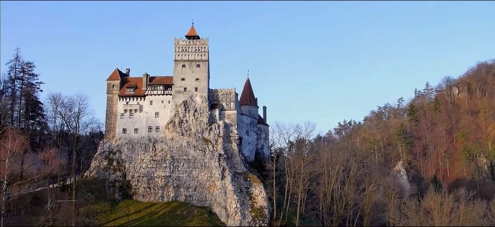 7h Dracula's Castle Private Tour from Bucharest - Fast Tour