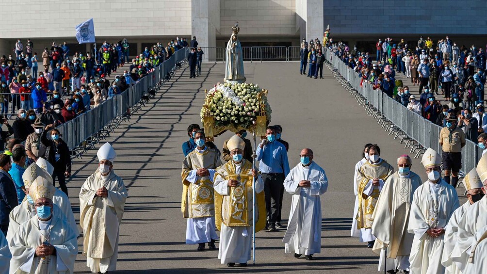 Picture 1 for Activity From Lisbon: Private Sanctuary of Fátima Half-Day Trip