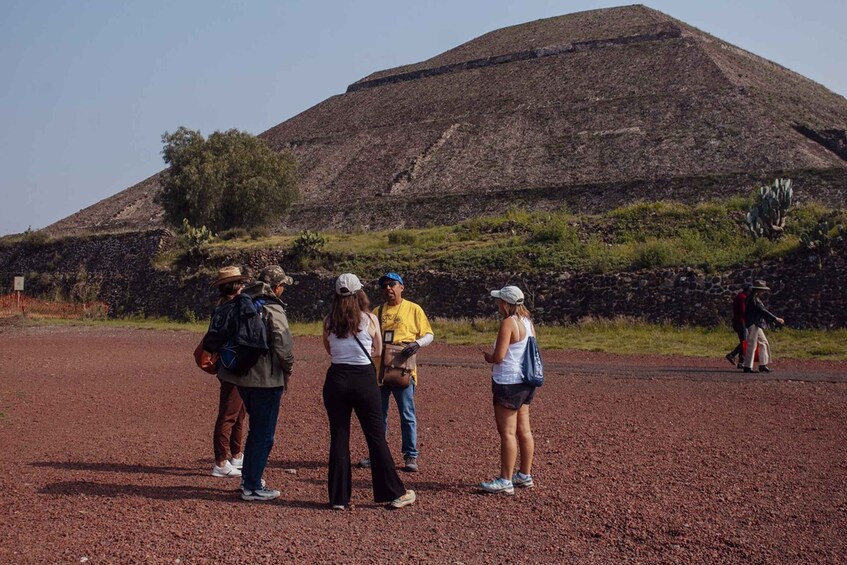 Picture 1 for Activity From Mexico City: Teotihuacan Tour & Reino Animal For Kids