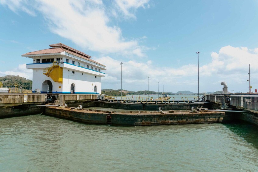 Picture 2 for Activity Panama: Guided Northbound Panama Canal Cruise