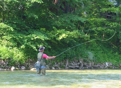 Tirana: Fishing trout with locals