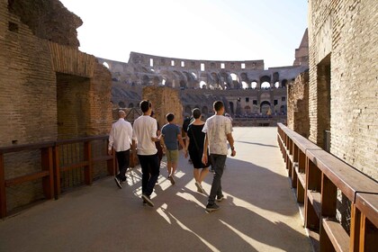 Rome: Colosseum Arena Private Tour with Ancient City