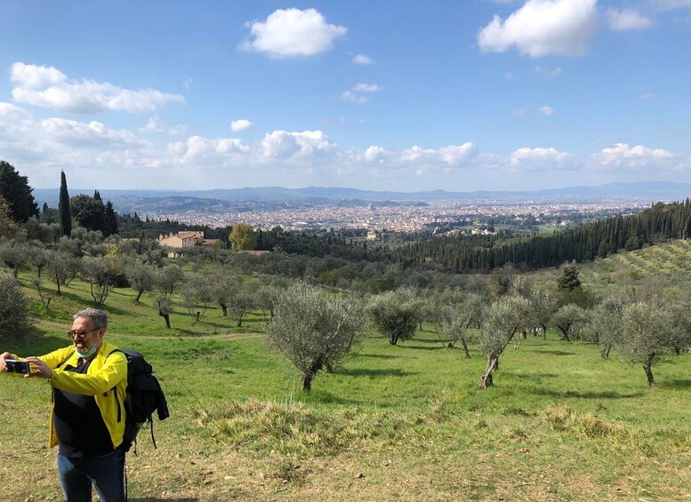 Picture 10 for Activity Florence: Local Hiking Tour with Wine and Lunch