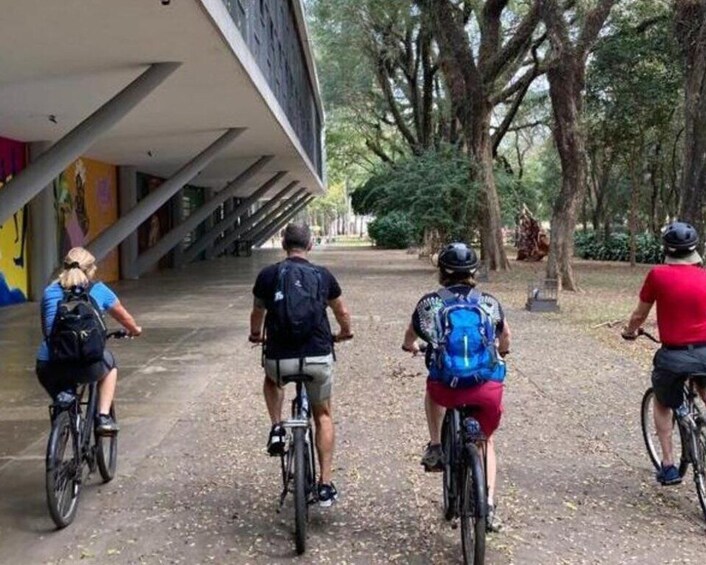 Picture 14 for Activity Sao Paulo: The Coolest Urban Scenes Bike Tour