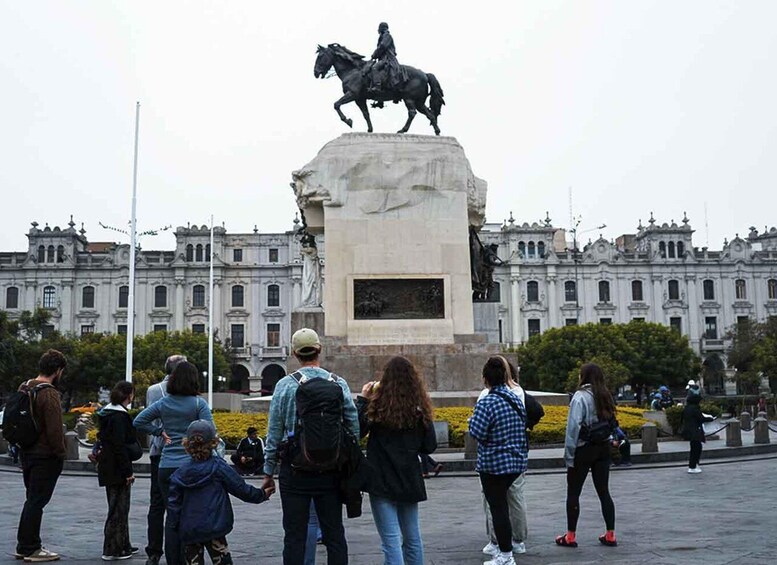 Picture 3 for Activity Lima: City Small-Group Tour with Pisco Sour & Catacombs