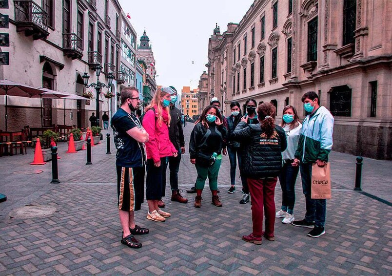 Picture 2 for Activity Lima: City Small-Group Tour with Pisco Sour & Catacombs