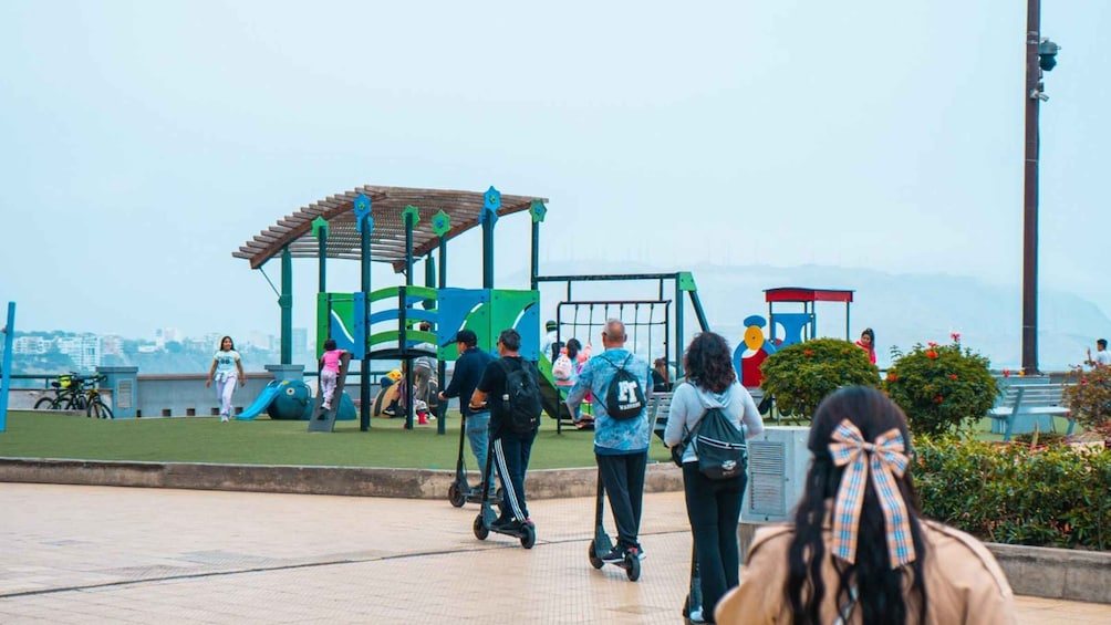 Picture 6 for Activity Tour Panorámico en Miraflores en Scooter Eléctrico