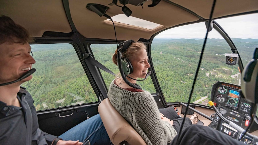 Mont Tremblant: Helicopter Tour with Optional Stopover