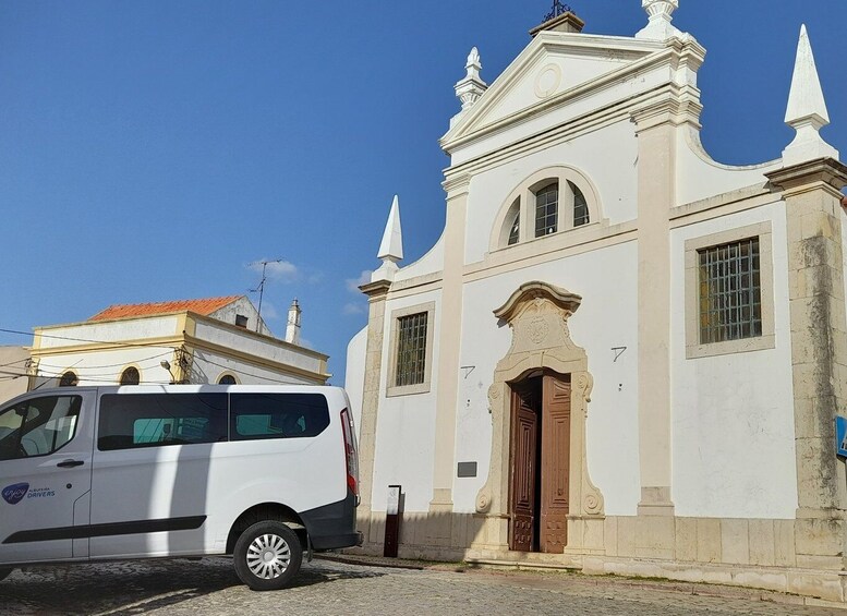 Picture 16 for Activity Albufeira: Algarve Cliffs and The Chapel of Bones Tour