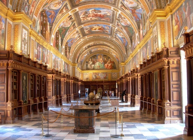 Picture 2 for Activity From Madrid: El Escorial, Valley of the Fallen, & City Tour