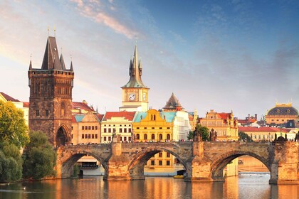 Prague: Old Town and Charles Bridge Tour