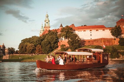 Krakow: Traditional Sightseeing Gondola on the Vistula River