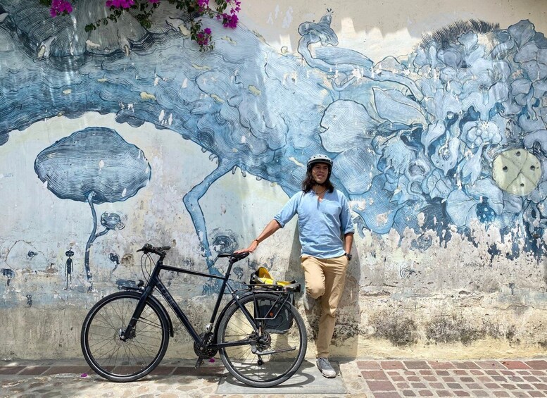 Picture 15 for Activity Oaxaca: Street Art Bike Tour