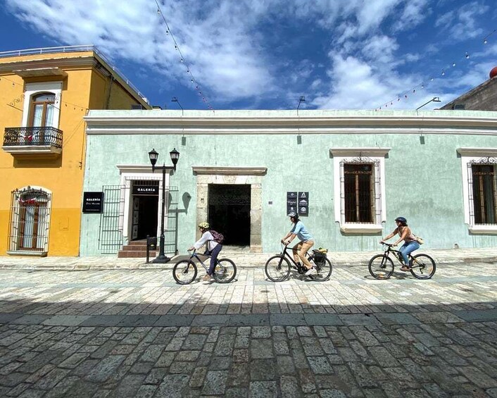 Oaxaca: Street Art Bike Tour