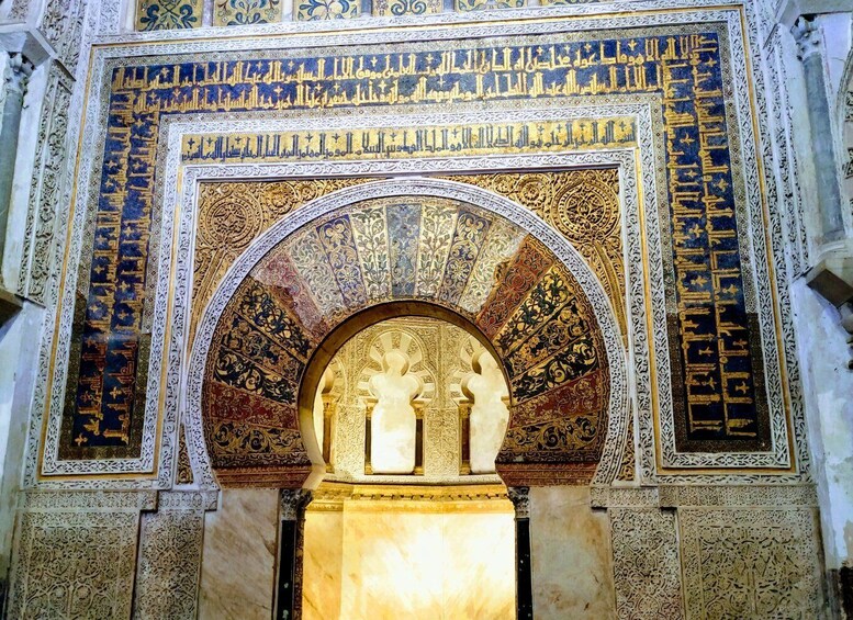 Picture 4 for Activity Córdoba: Jewish Quarter & Mosque-Cathedral Walking Tour