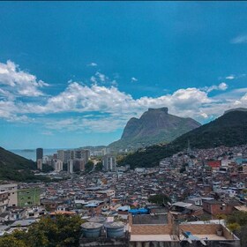 Rio: Rocinha Favela Opastettu kävelykierros paikallisen oppaan kanssa.