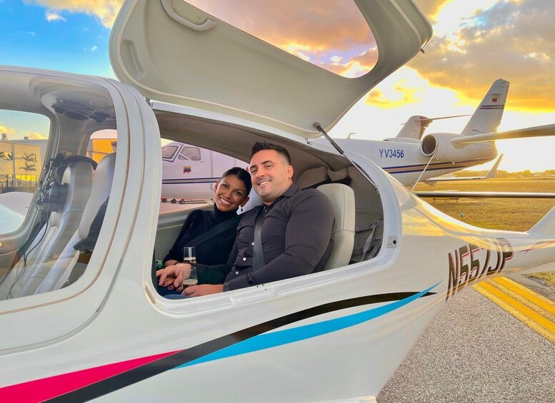 Picture 18 for Activity From Fort Lauderdale: Private Luxury Airplane Tour