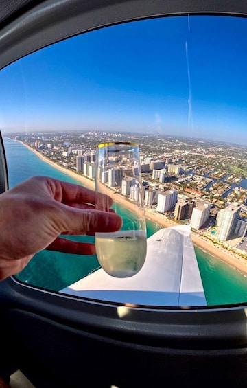 Picture 14 for Activity From Fort Lauderdale: Private Luxury Airplane Tour
