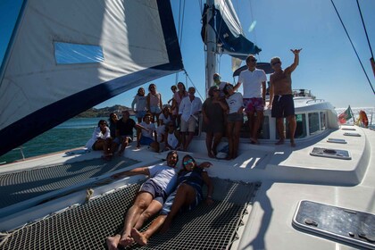 Lisboa: Creuer en catamarà al capvespre amb begudes