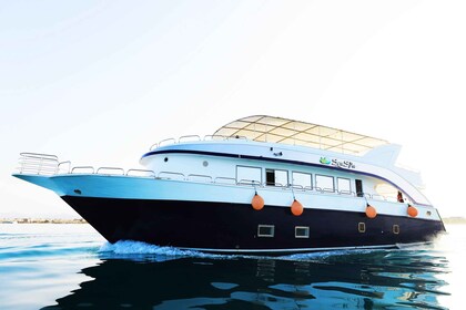 Hurghada: Private Sea Spa Luxury Boat Experience