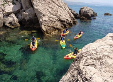 Marsella: Excursión de Medio Día en Kayak por las Calanques de la Côte Bleu...