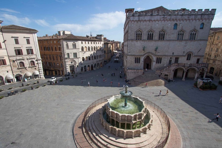 Picture 8 for Activity Perugia: Old Town Walking Tour, Piazza IV Novembre