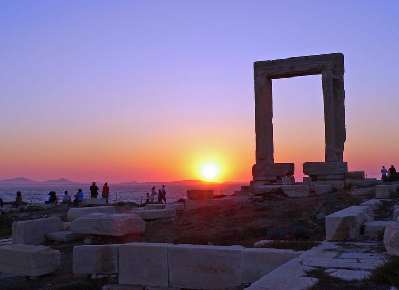 Naxos Town: Greek Mythology Guided Sunset Tour
