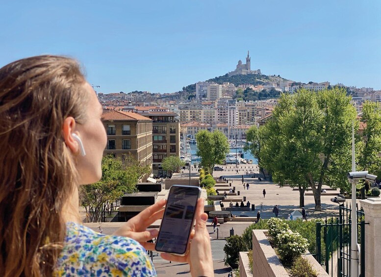 Picture 1 for Activity Marseille: Panier District Smartphone Audio Walking Tour