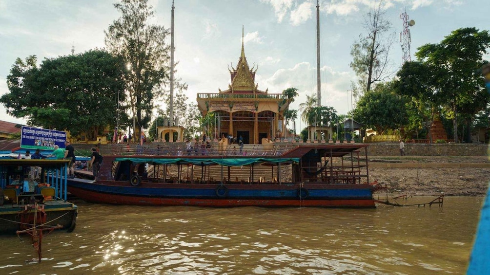 Picture 3 for Activity From Siem Reap: Kampong Phluk Floating Village Tour by Boat