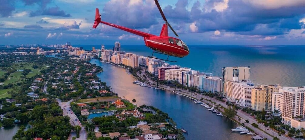 Picture 6 for Activity Miami Beach: 30-Minute Private Sunset Luxury Helicopter Tour