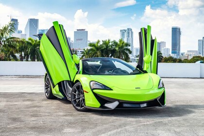 Miami : Visite guidée de la voiture McLaren 570S Spyder