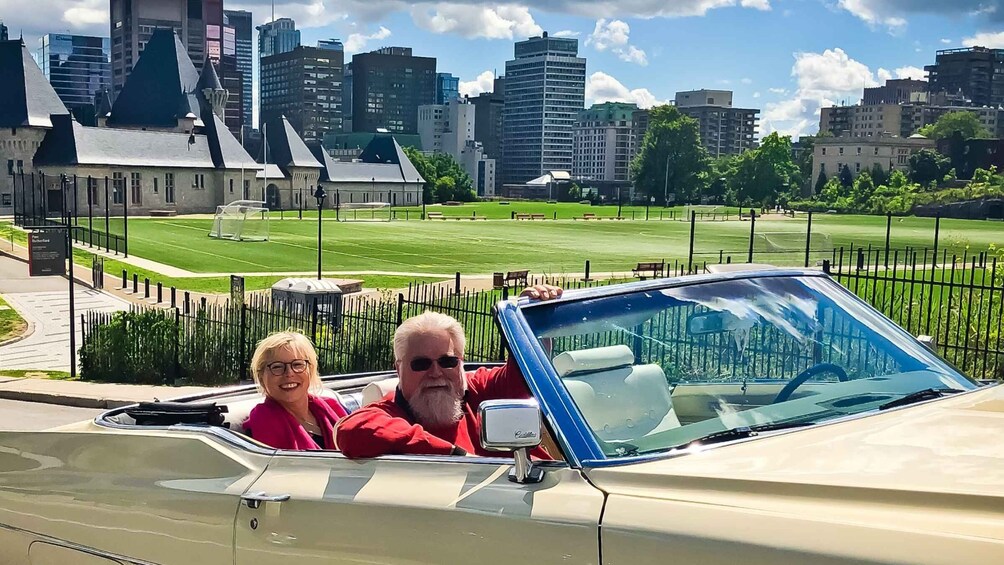 Picture 14 for Activity Montréal: Guided Tour in Vintage Convertible Cadillac