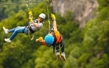 Desde Ereván: recorrido privado por Haghartsin y Yell Extreme Park