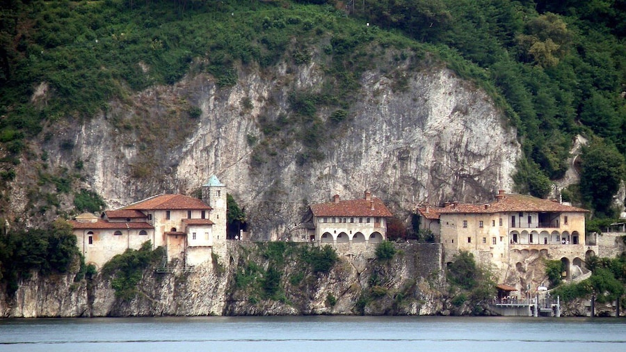 Stresa: Private Cruise to Santa Caterina del Sasso