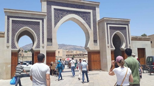 Fes: Tour di 3 giorni a Fes, Chefchaouen e Meknes con guida